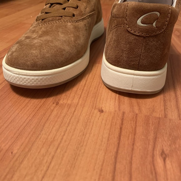 Stylish Slip-on Aureus - Picture 2 of 3